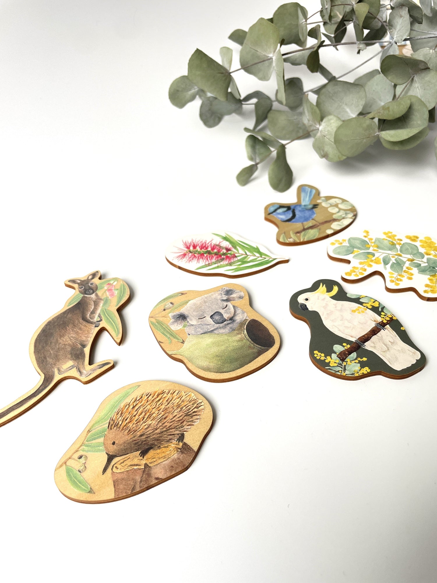 WOODEN MAGNETS