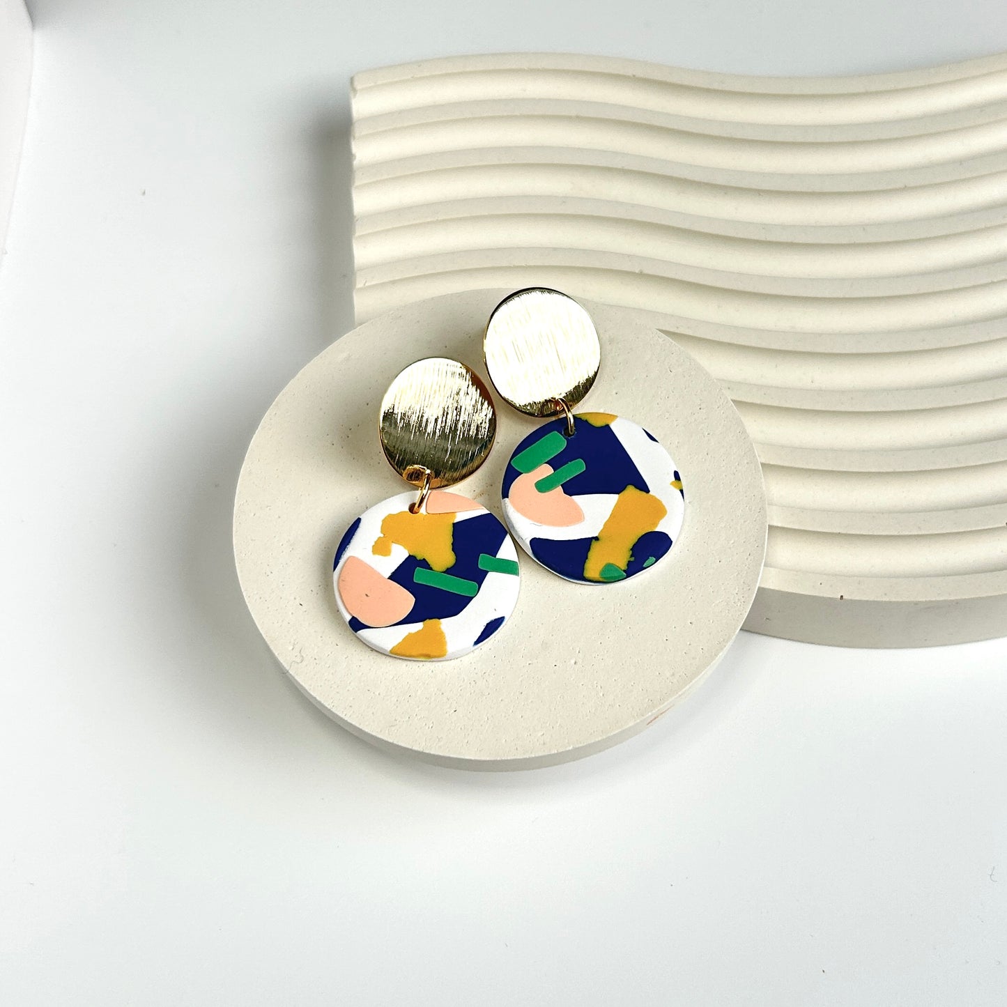 Sandy in 'Colour Collage', Gold plated top
