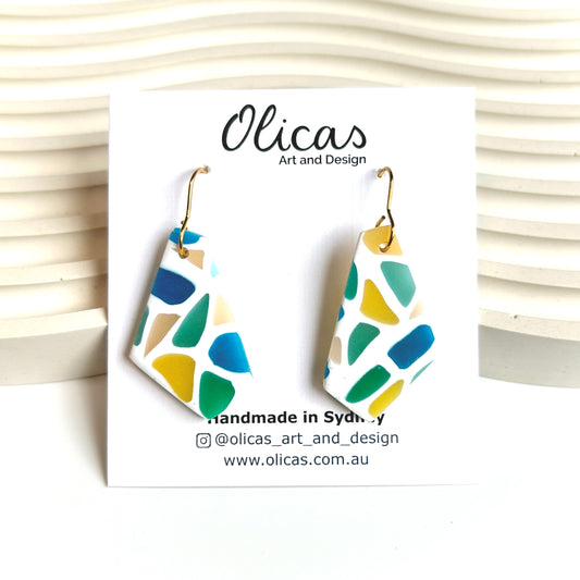 Amelia in 'Coastal Clarity'