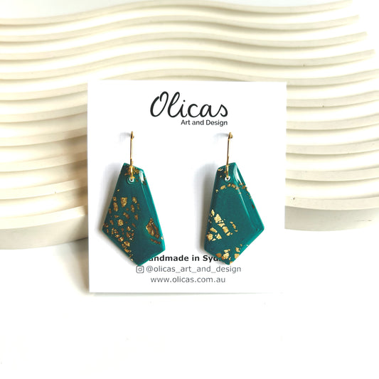 Amelia in Teal and Gold